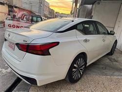 نيسان ألتيما